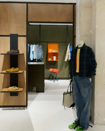 JW Anderson का पेरिस पॉप-अप: अजूबों की एक अलमारी — रूप 7